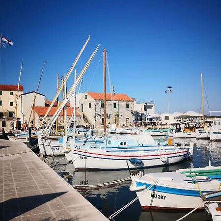 Kuca Lukin Apartment Betina (Sibenik-Knin)